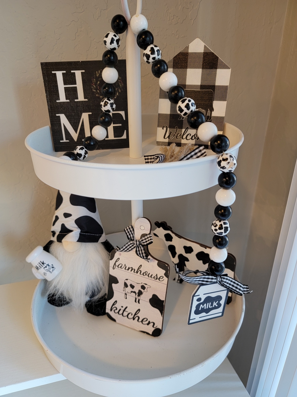 Black and White Cow-Print Bead Garland - Farmhouse Accents Tiered Tray